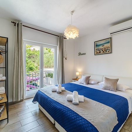 Rooms Anna Milna  Luaran gambar