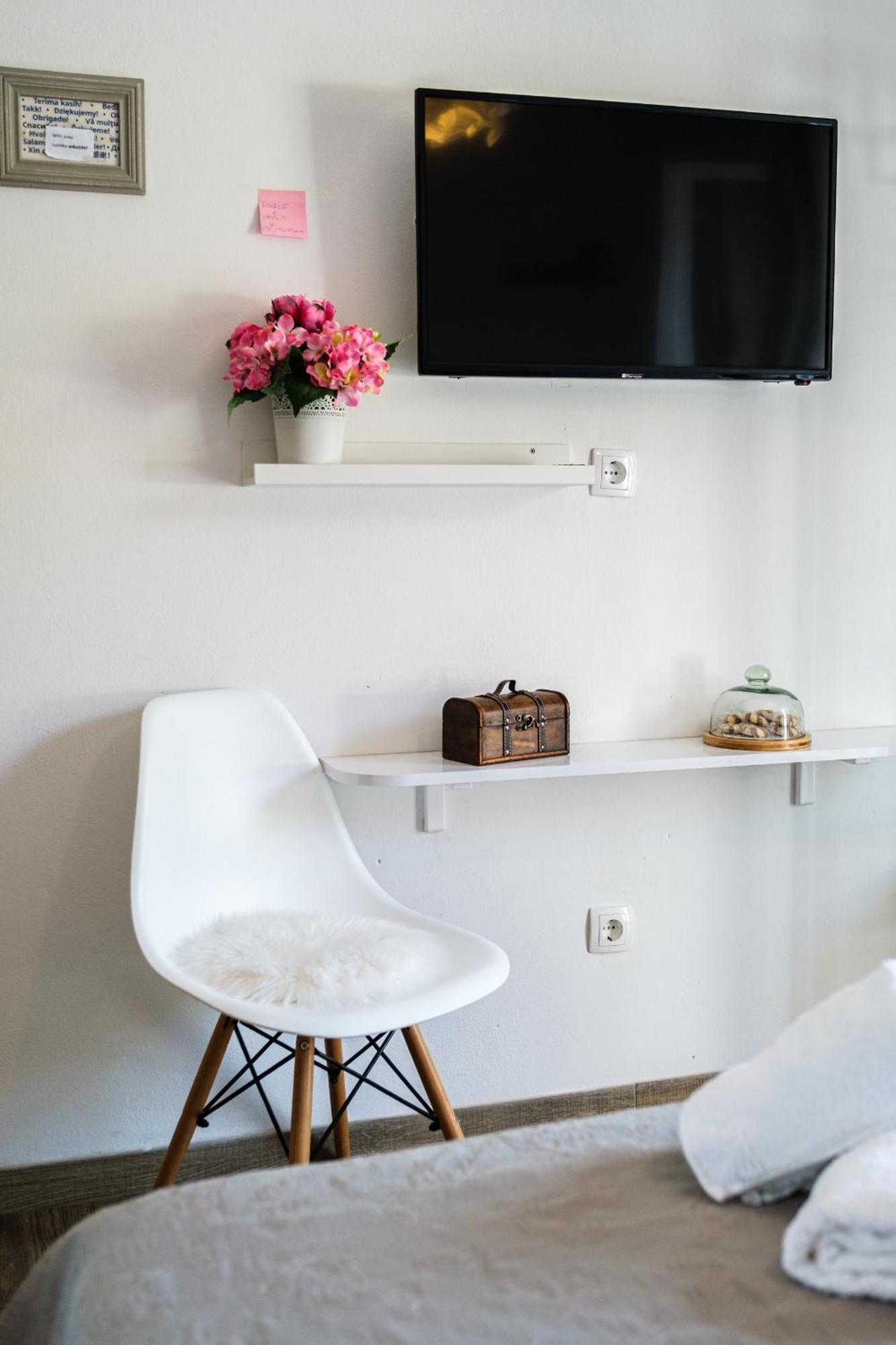 Rooms Anna Milna  Luaran gambar